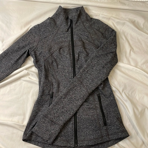 Lululemon Gray Define Jacket Sz 6 - Picture 1 of 6